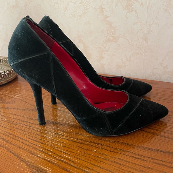 Charles Jourdan Black Suede Heels - Picture 1 of 7